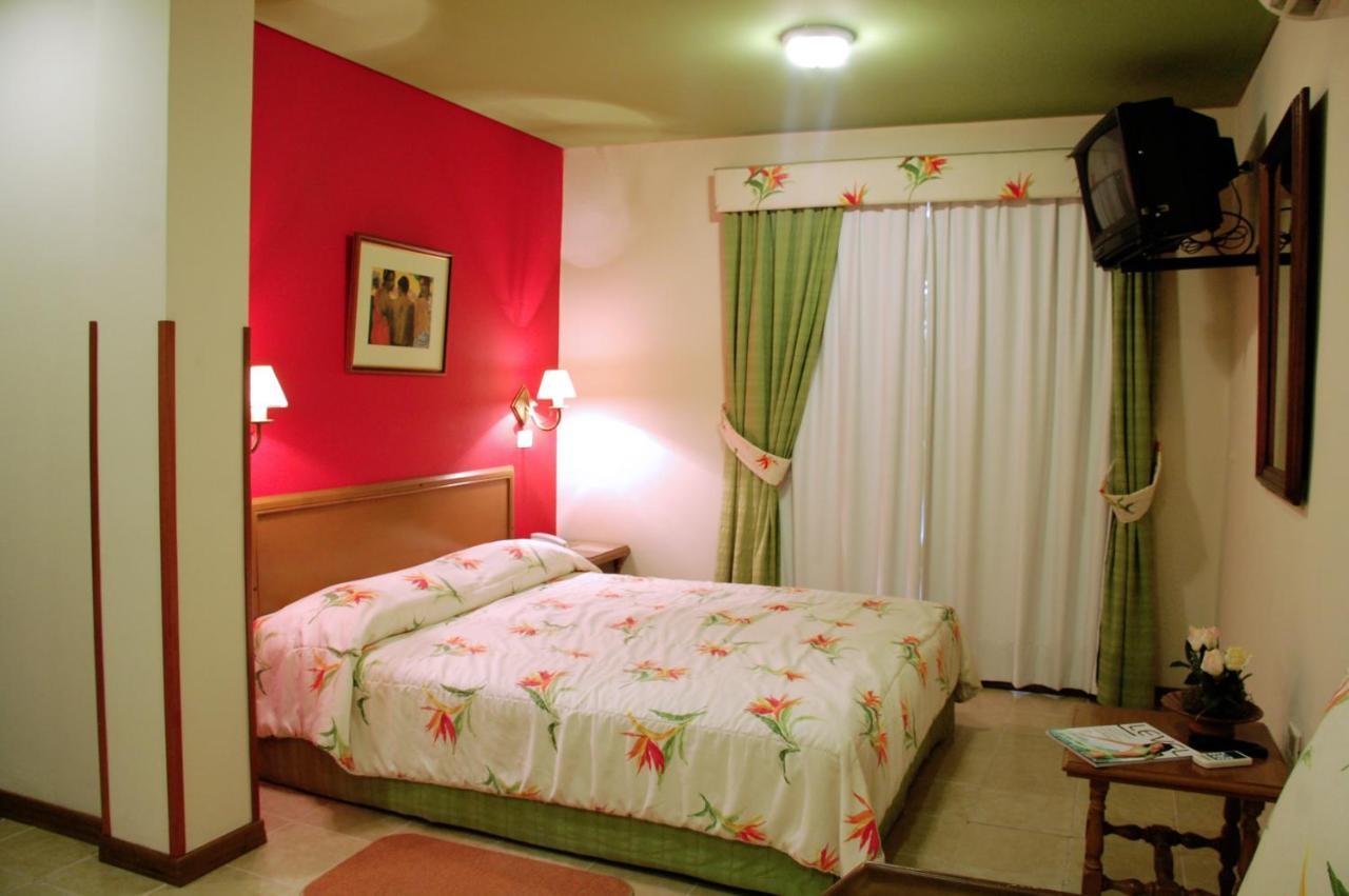 Hotel Bristol Asuncion Szoba fotó