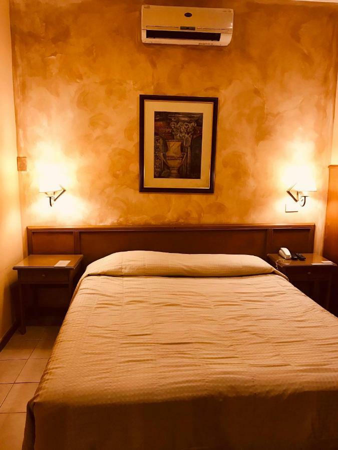 Hotel Bristol Asuncion Kültér fotó